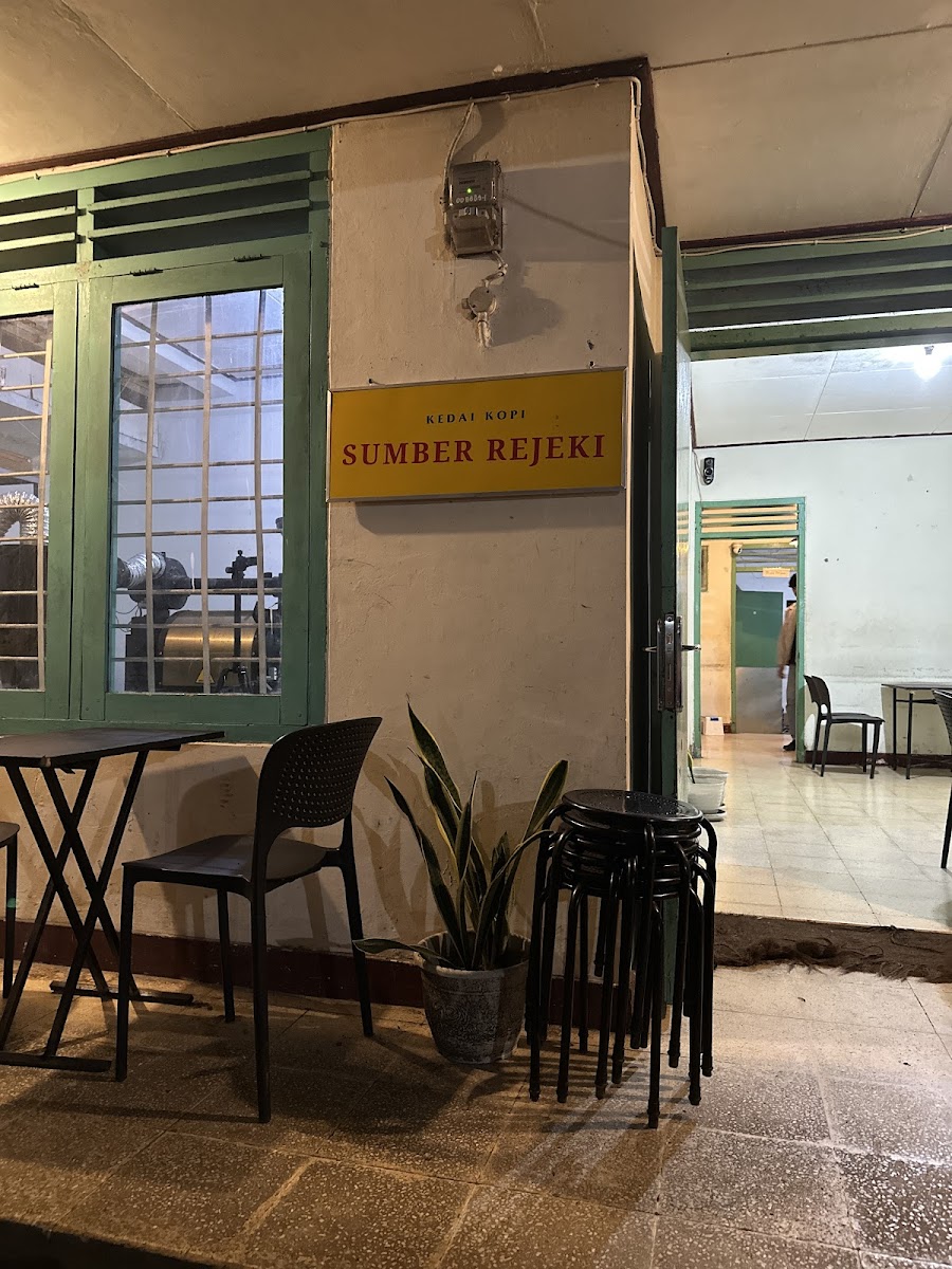 Roky's Goat Leg Soup: The Secret Flavor That Makes Cilacap South Residents Queue Up